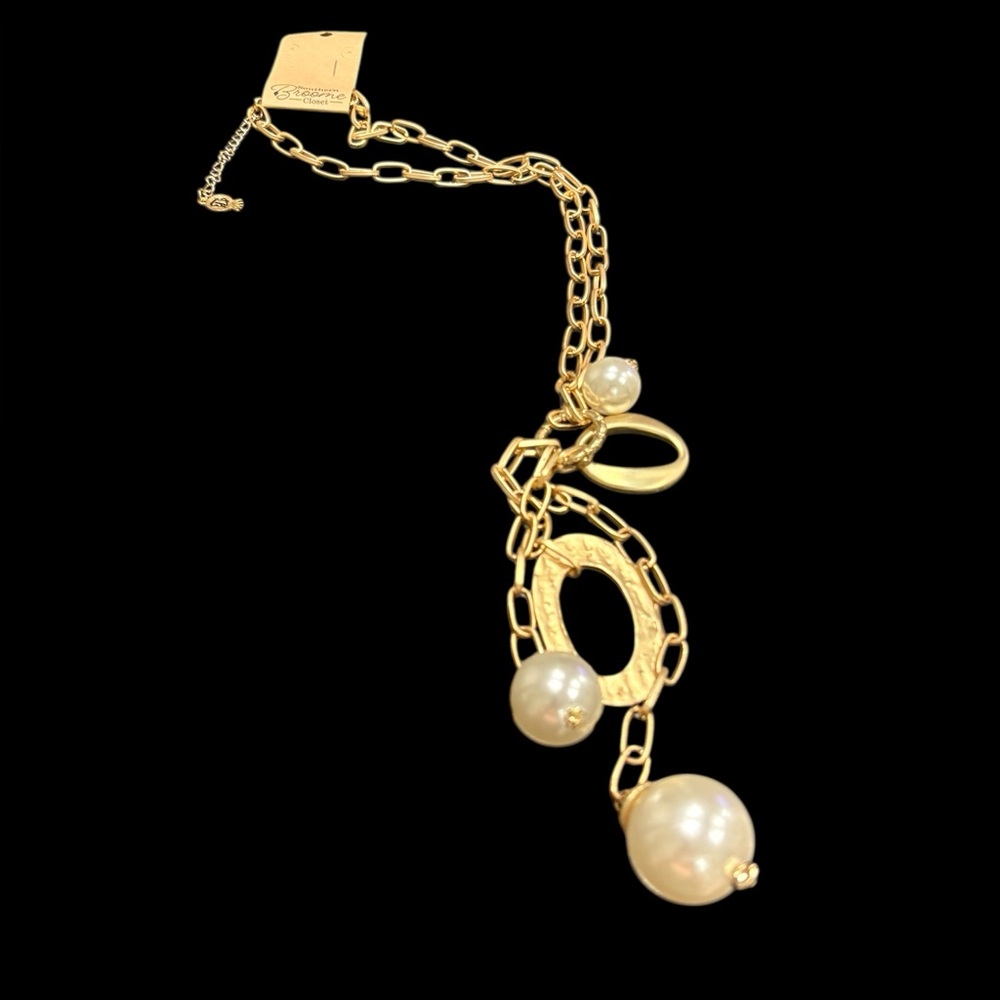 LK Leetal Kalmanson brushed gold long chain with large pearls. JB6